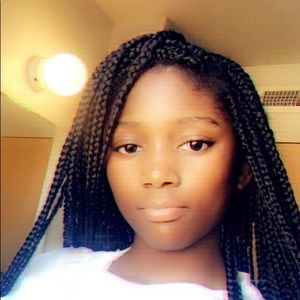 Meet your Posher, Aline